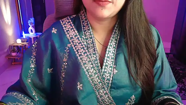 Mitikaa online show from November 7, 1:59 pm