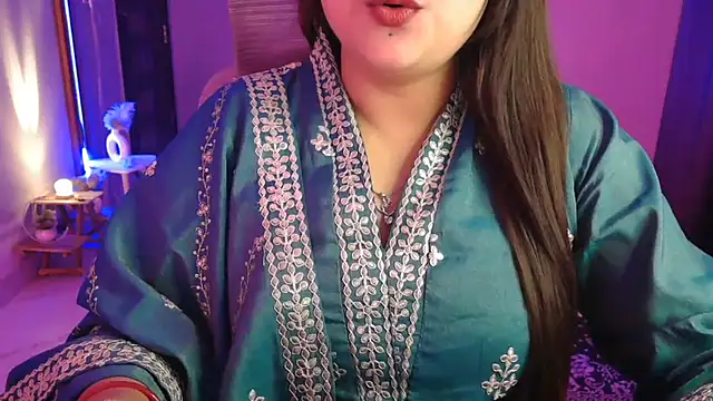 Mitikaa online show from December 5, 3:21 pm