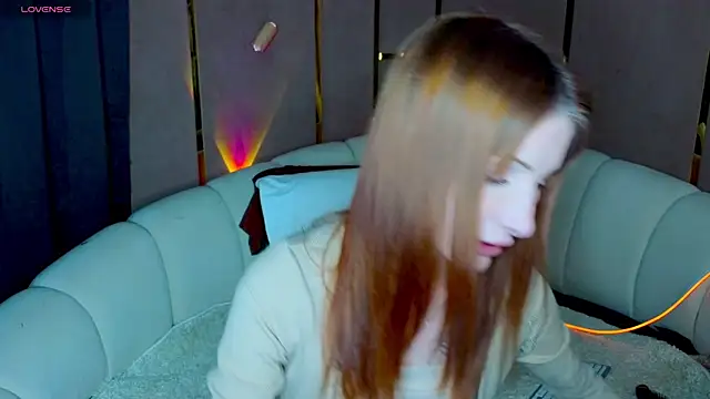 emilytrays online show from May 27, 12:09 am