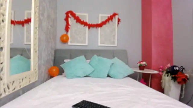 Snapshot of LustyRosee chatting on November 11, 5:02 am LustyRosee online show from November 11, 5:02 am