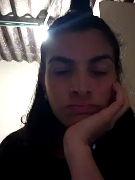 blue and whithe online show from April 3, 12:50 am