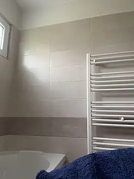 NNNoire online show from April 16, 7:09 am