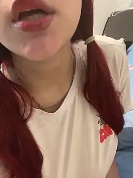 Snapshot of Maya_mimi chatting on June 30, 8:14 am Maya mimi online show from June 30, 8:14 am