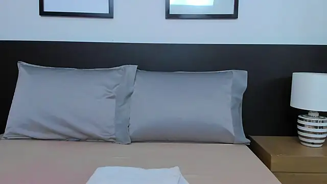 Snapshot of vi_anaya chatting on November 23, 4:00 am vi anaya online show from November 23, 4:00 am