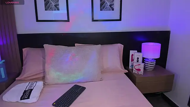 Snapshot of vi_anaya chatting on October 24, 11:42 am vi anaya online show from October 24, 11:42 am