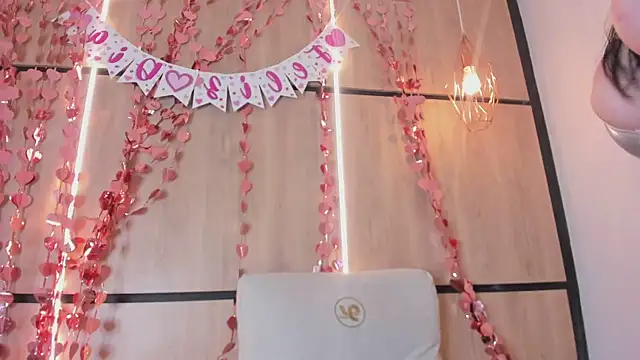 ashlyn parker online show from February 7, 7:55 pm