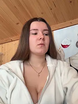 mewKate online show from February 6, 10:55 am