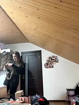 Snapshot of mewKate chatting on December 15, 3:29 pm mewKate online show from December 15, 3:29 pm