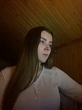 mewKate online show from February 19, 6:43 pm