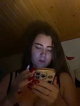 Snapshot of mewKate chatting on July 5, 6:37 pm mewKate online show from July 5, 6:37 pm