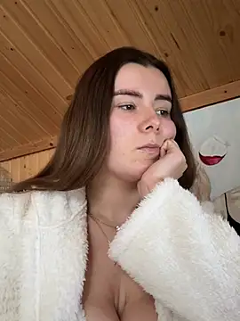 mewKate online show from February 19, 2:58 pm