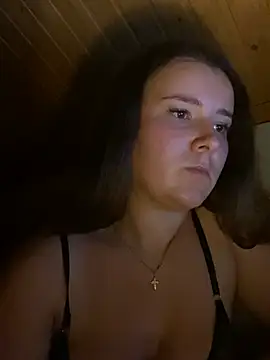 Snapshot of mewKate chatting on June 30, 10:43 pm mewKate online show from June 30, 10:43 pm