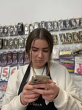 mewKate online show from May 1, 2:11 pm