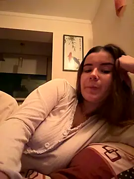mewKate online show from October 11, 9:49 pm