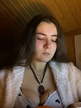 mewKate online show from April 20, 5:58 pm