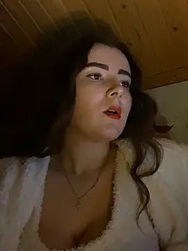 mewKate online show from March 6, 6:25 pm