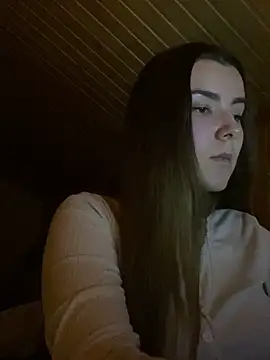 mewKate online show from February 20, 6:35 pm