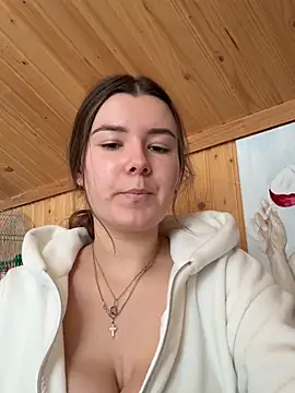 mewKate online show from February 11, 11:10 am