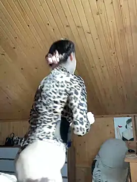 mewKate online show from March 7, 1:49 pm