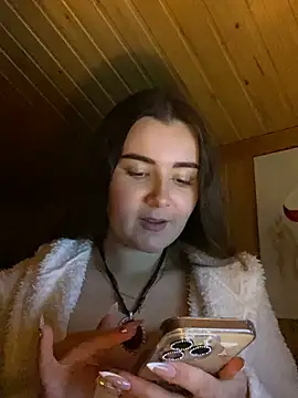 mewKate online show from April 25, 7:22 pm