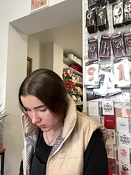 mewKate online show from March 20, 2:07 pm