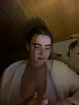 mewKate online show from March 1, 9:59 pm