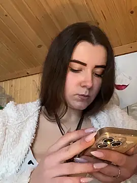 mewKate online show from April 11, 3:49 pm