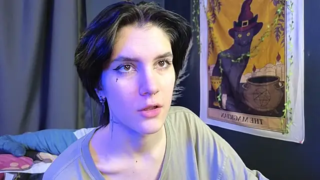 Snapshot of Hyeon_Jin chatting on February 7, 9:37 am Hyeon Jin online show from February 7, 9:37 am