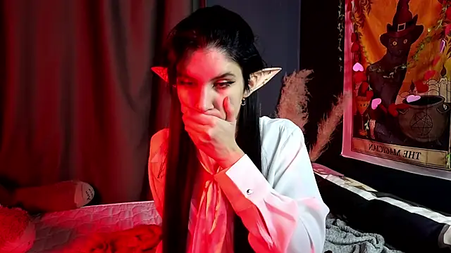 Snapshot of Hyeon_Jin chatting on February 14, 9:24 am Hyeon Jin online show from February 14, 9:24 am