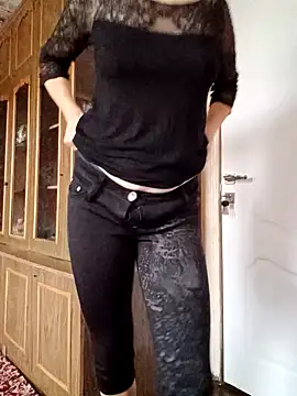 Calibers2932 online show from October 8, 7:21 am