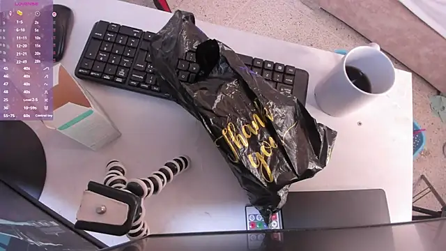 TylerBloom online show from December 22, 1:55 pm