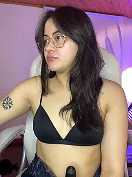Camila pinkk online show from May 29, 2:12 pm