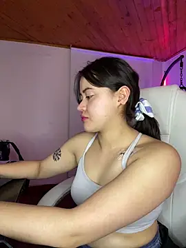 Camila pinkk online show from May 5, 1:36 pm