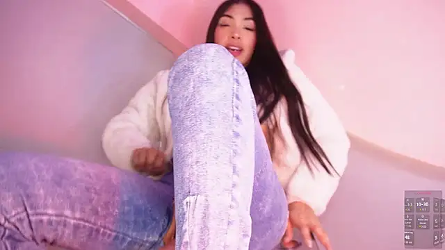 larastanford1 online show from March 7, 3:02 am