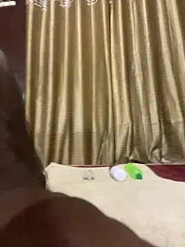 bottomssr online show from July 31, 8:39 pm