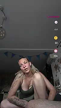 thefrenchkiss25 online show from April 26, 6:16 pm