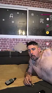 thefrenchkiss25 online show from April 13, 6:34 pm