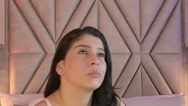 MilaRux online show from November 13, 4:55 pm