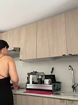 MilaRux online show from April 10, 6:26 pm