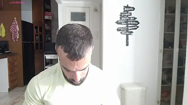 Snapshot of todddantes25 chatting on March 20, 8:40 pm todddantes25 online show from March 20, 8:40 pm