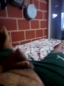 Snapshot of parejanuevahoff chatting on February 1, 1:59 am parejanuevahoff online show from February 1, 1:59 am