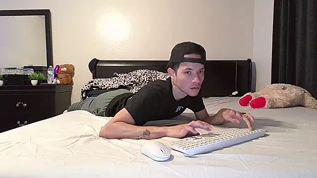 azzel19 online show from February 14, 12:41 am