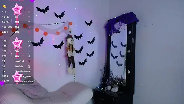 Yorkeidys1 online show from October 31, 4:09 am