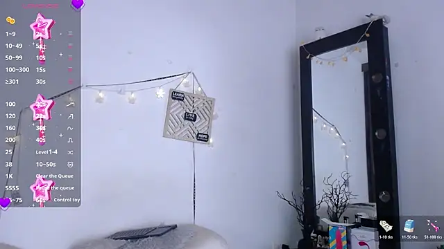 Yorkeidys1 online show from December 4, 2:21 am