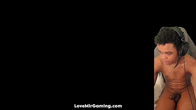 Snapshot of lovemirgaming chatting on September 21, 8:58 pm lovemirgaming online show from September 21, 8:58 pm