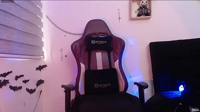 mistress  lilith online show from February 16, 9:13 pm