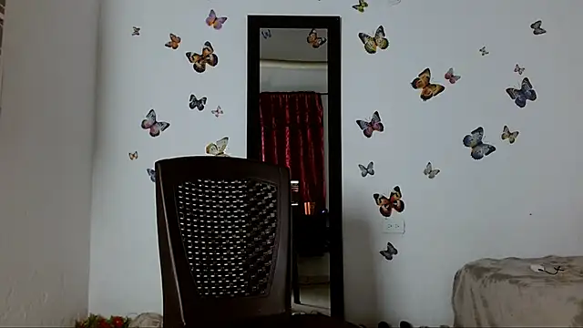 lonelydick2002 online show from April 12, 7:11 am