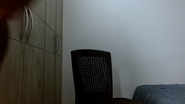 lonelydick2002 online show from September 26, 9:27 am