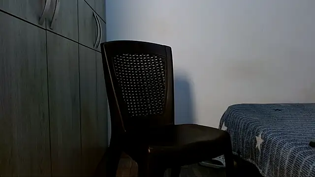 lonelydick2002 online show from February 6, 9:16 am