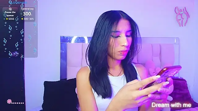 Snapshot of Silver_Rosex chatting on October 4, 4:36 am Silver Rosex online show from October 4, 4:36 am